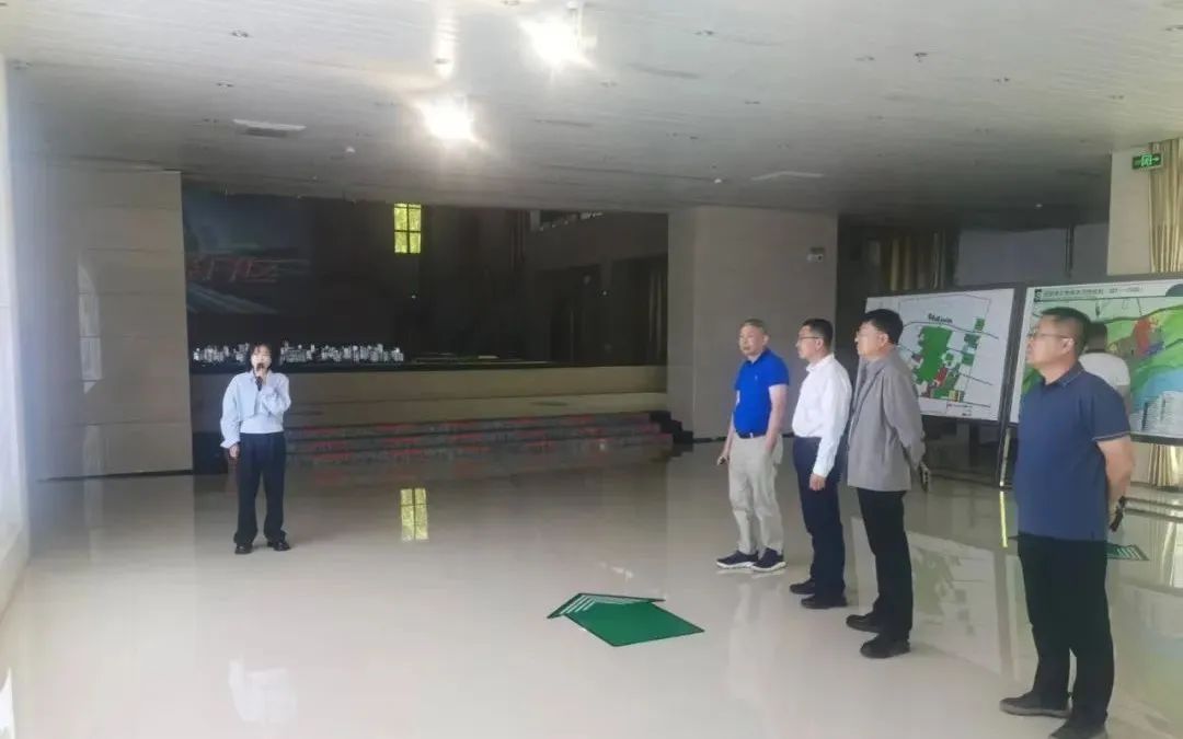 珠海麦得发生物科技股份有限公司首席科学家、博士司徒卫一行到经开区考察洽谈项目