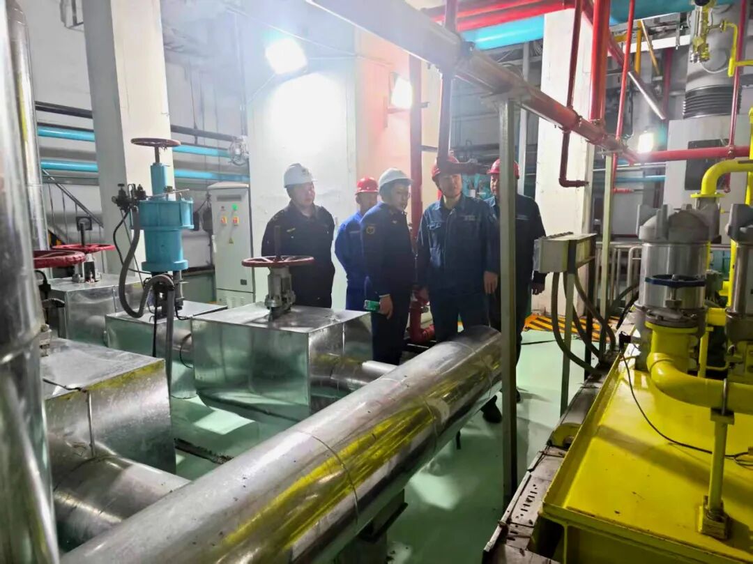 经济发展局联合消防救援大队开展安全生产检查